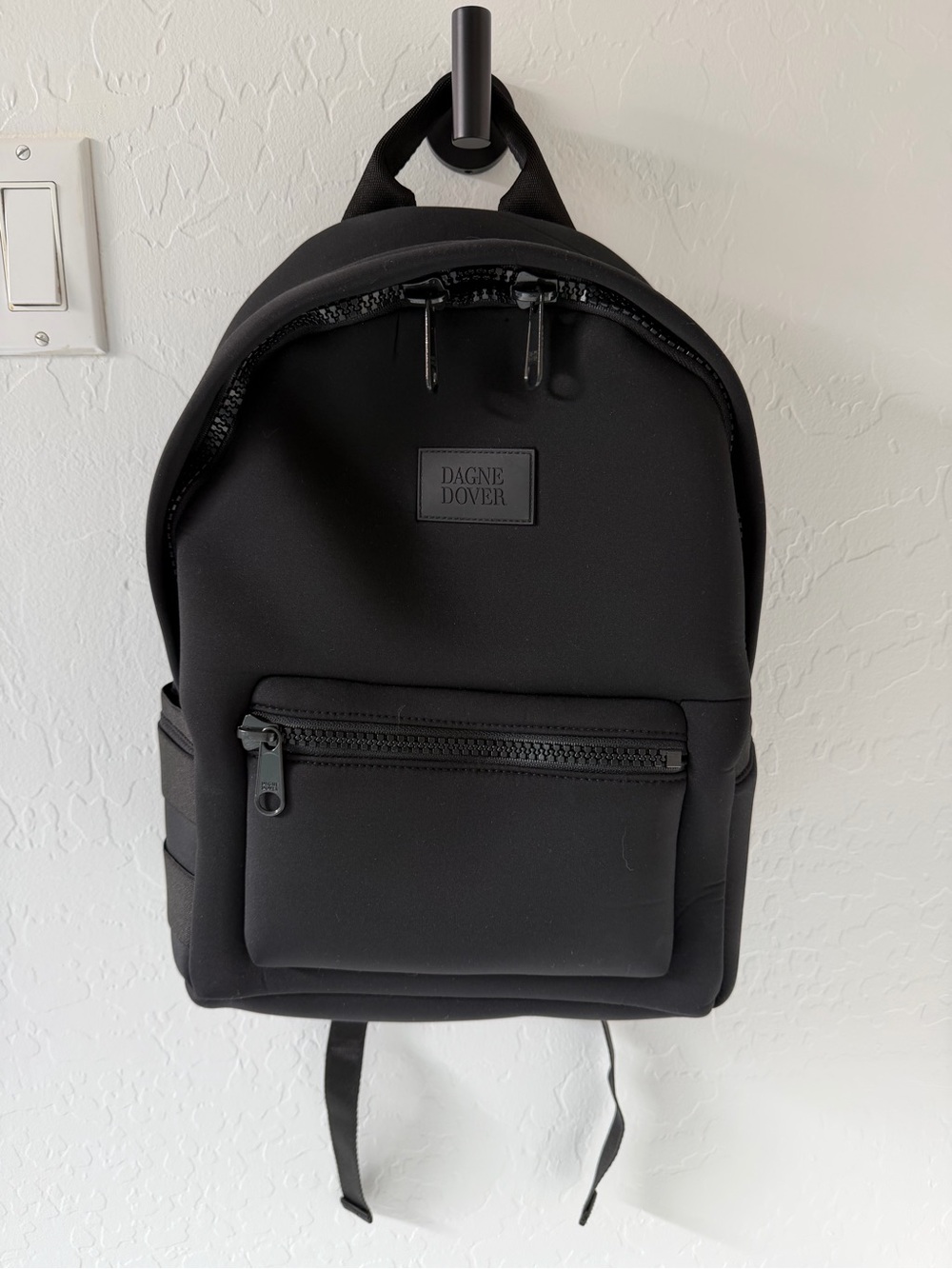 Dagne Dover Medium Dakota Neoprene Backpack Black - VGUC